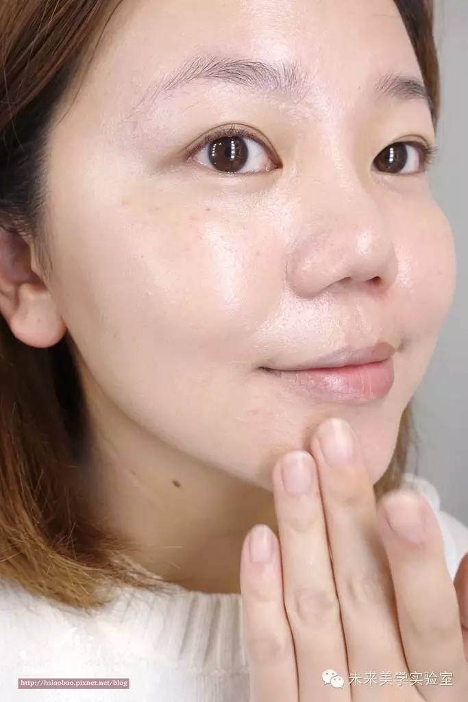 夏季彩妆推荐简单的妆容,轻松打造清凉感妆容的彩妆