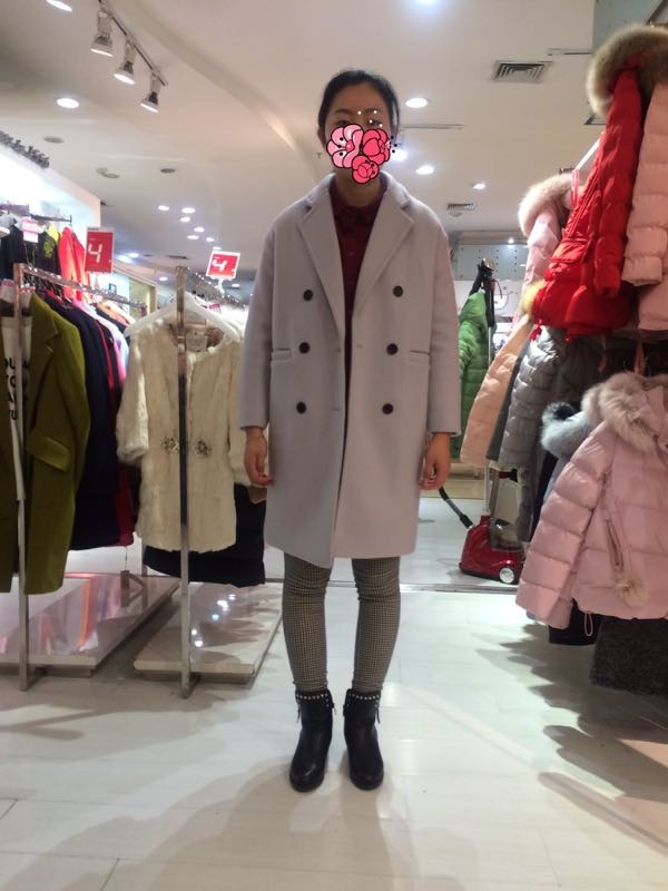 叫上闺蜜杀向武汉各大商场只为淘新衣！光这架势服了！