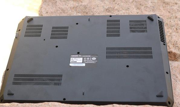 战神z8购买截图,室友花8000买笔记本只玩4399