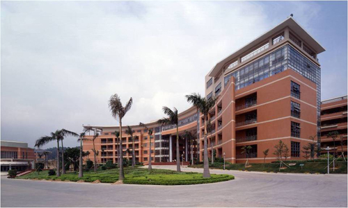 深圳龙城高级中学2023高考,深圳龙城高级中学2023喜报