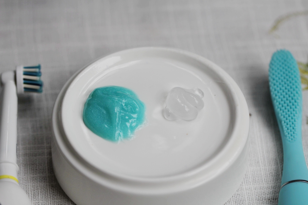 频繁“打飞的”,必备技能为面子形象工程背书