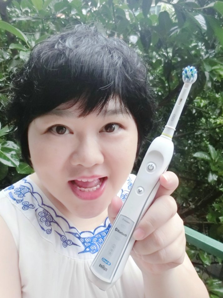 频繁“打飞的”,必备技能为面子形象工程背书