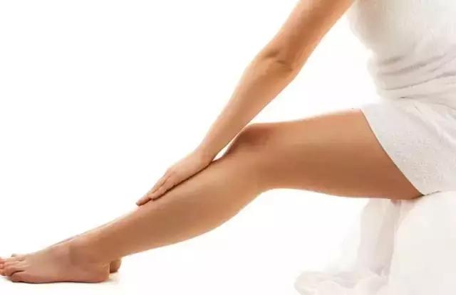 你以为粗腰、厚背只是让你看起来老了20岁而已吗?!