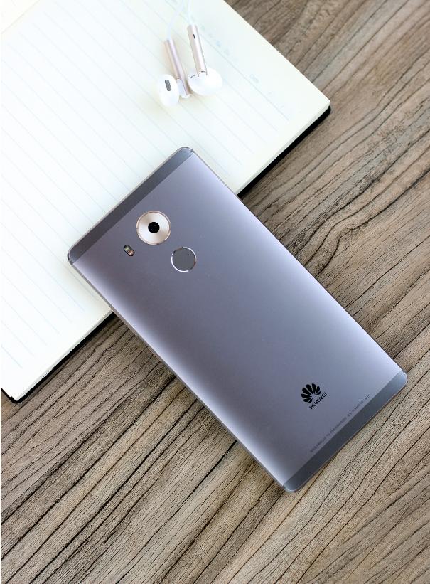 大屏华为mate8性能依旧坚挺,华为mate8经典