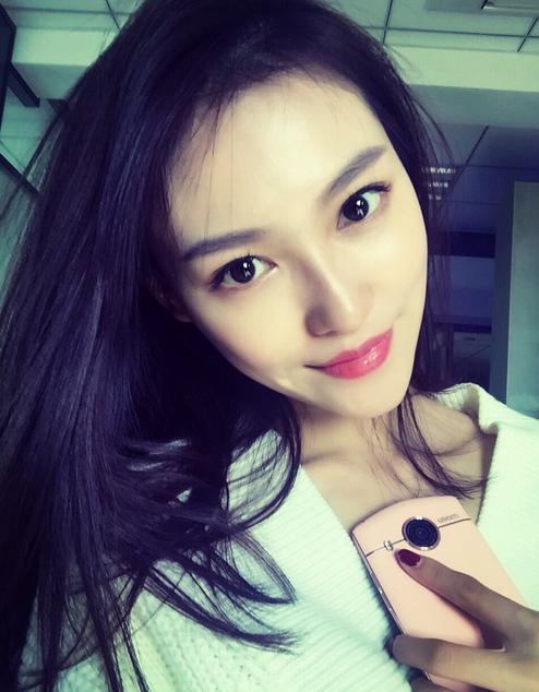 脸上长痘痘的原因和解决方法,30多岁脸上经常长痘痘什么原因