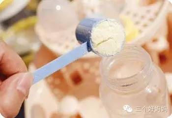 宝宝换奶粉拉肚子是乳糖不耐受吗,换奶粉后婴儿腹泻的处理方法