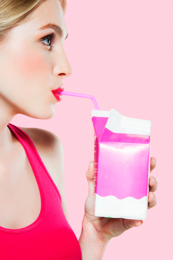 国产牛奶和进口牛奶选哪个好 (进口牛奶1升装)