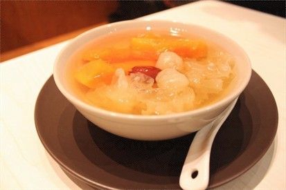 治疗老年咳嗽有痰的偏方,老妈咳嗽厉害吃什么好