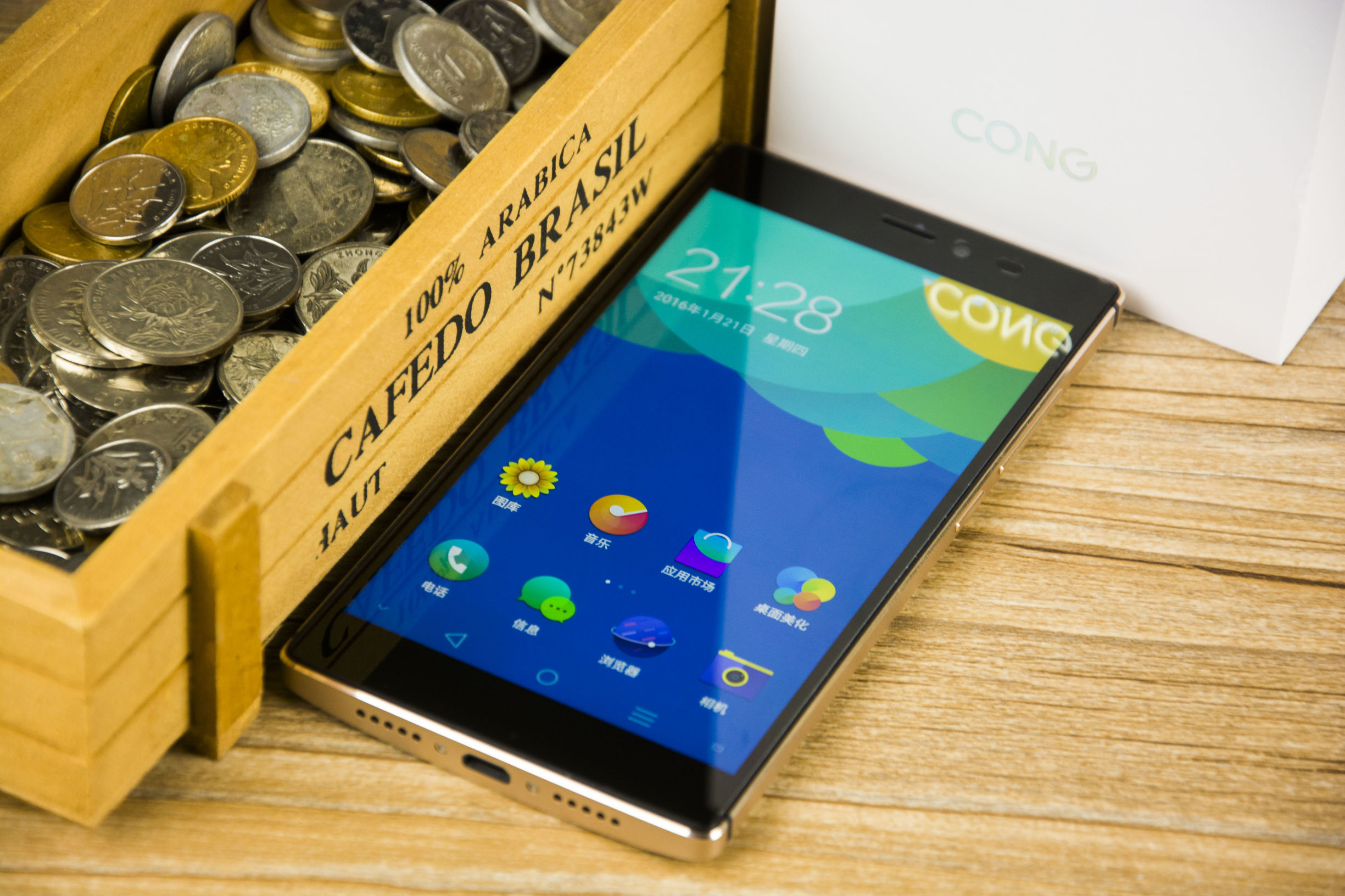 青葱metal手机拆机,未来千元手机