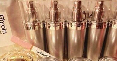 请你不要拿这些东西，在朋友圈来卖给你的朋友