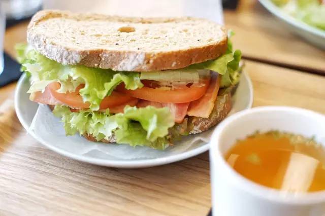 来冲绳必做的几件小事,日本冲绳吃什么最便宜