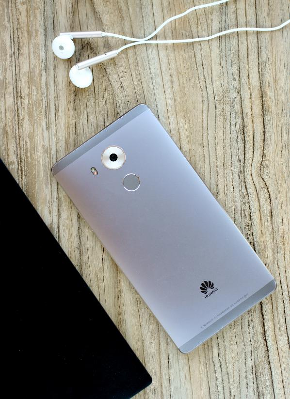 大屏华为mate8性能依旧坚挺,华为mate8经典