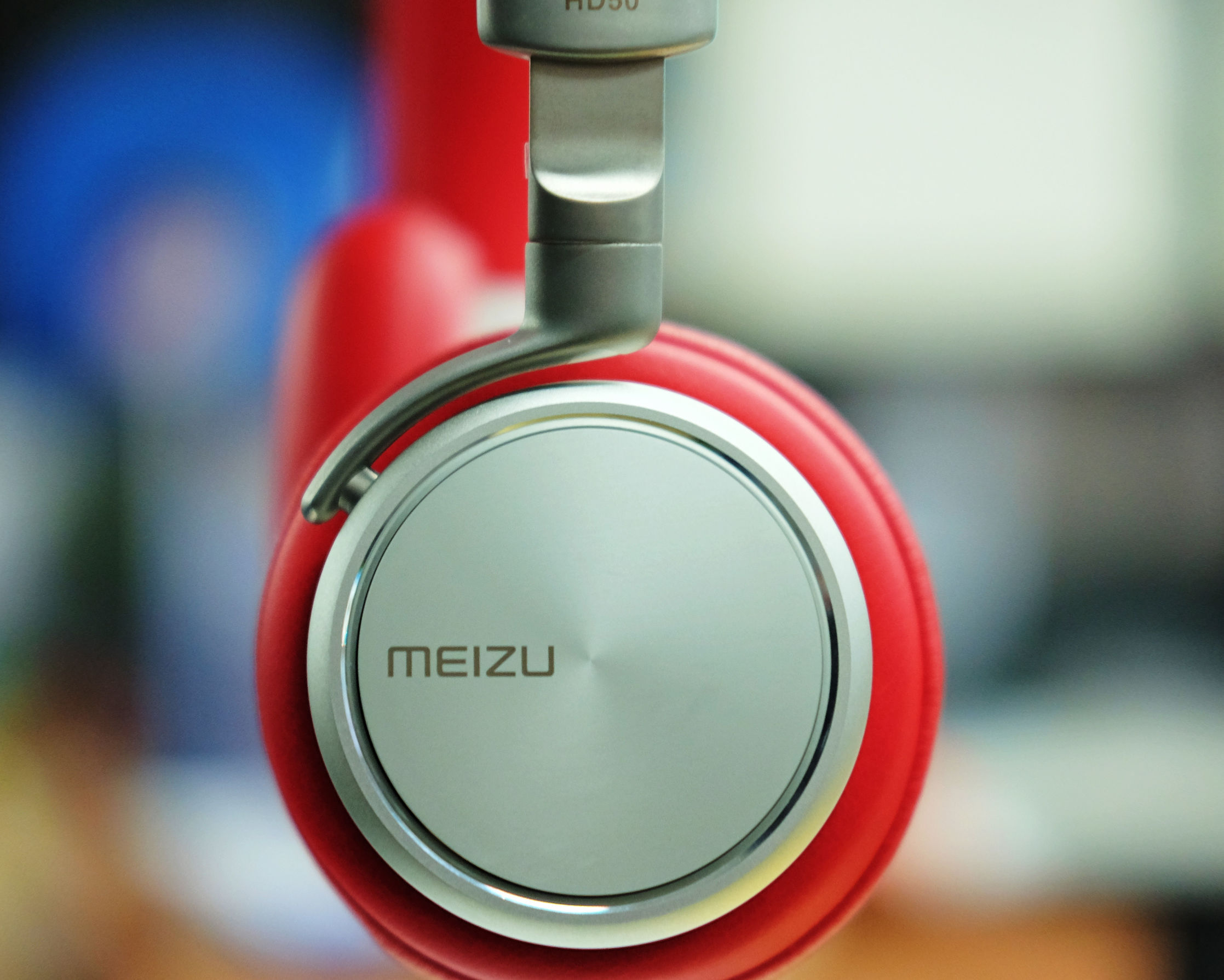 一款戴出门很拉风的头戴耳机！魅族HD50红色版上手体验！