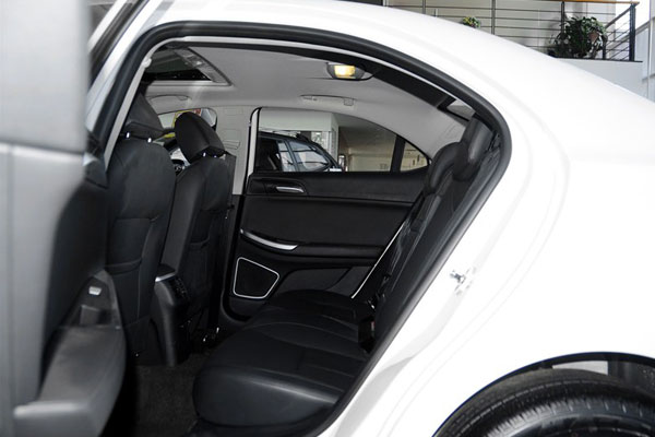 荣威550内饰哪个好看,荣威550二手车内饰