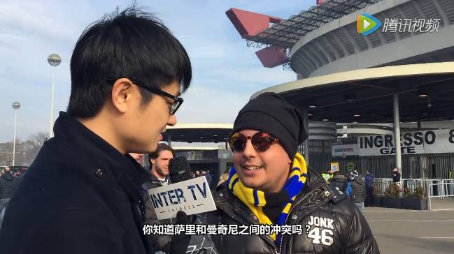 挺同志撑曼乔，足球让世界充满爱