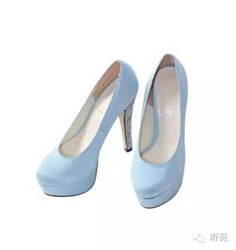 2016秋冬女装流行色,今年的秋冬流行色什么颜色