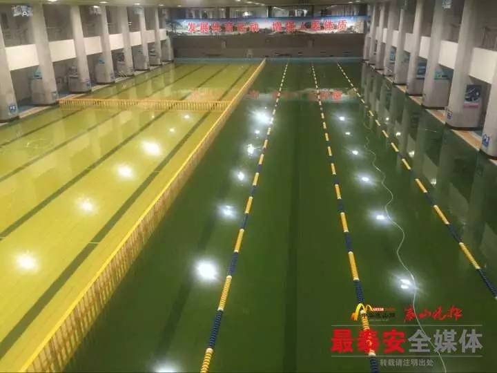 速看！*安泰**多名儿童在室内泳池游泳后舌苔、牙齿发黑...2人已确诊为霉菌感染！