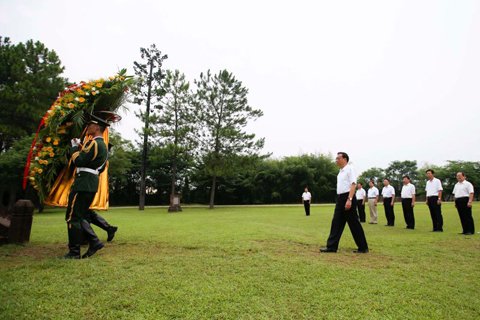 李克强考察江西：寄望实现“红都新命”