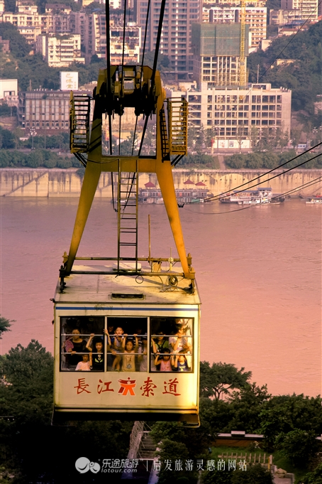 灞卞煄娓濆懗閲嶅簡灏忛潰,鎱㈡极鑼堕ギ