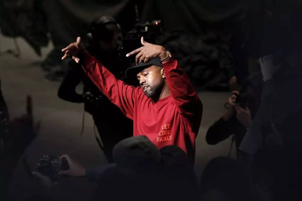 kanye为什么叫pablo,kanye发布什么言论