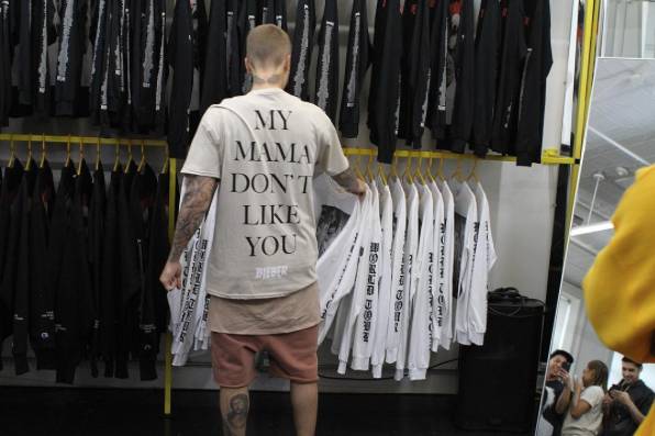 kanye为什么叫pablo,kanye发布什么言论