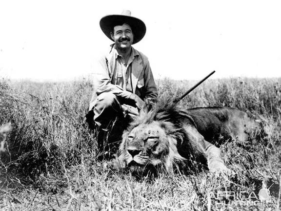 “老爹”海明威诞辰117周年，聊聊关于他鲜为人知的奇葩往事