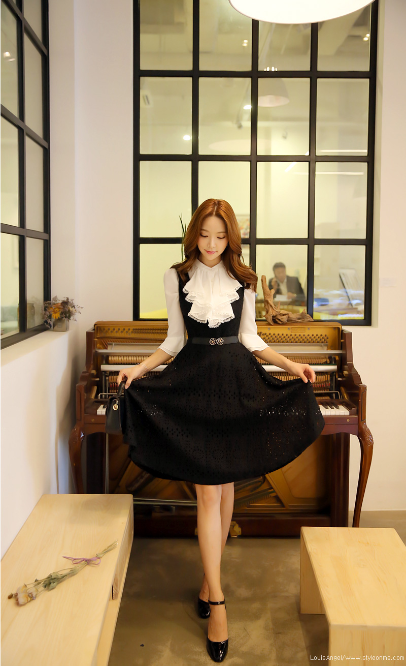 韩国美女夏季连衣裙,韩国黑色中腰连衣裙美女