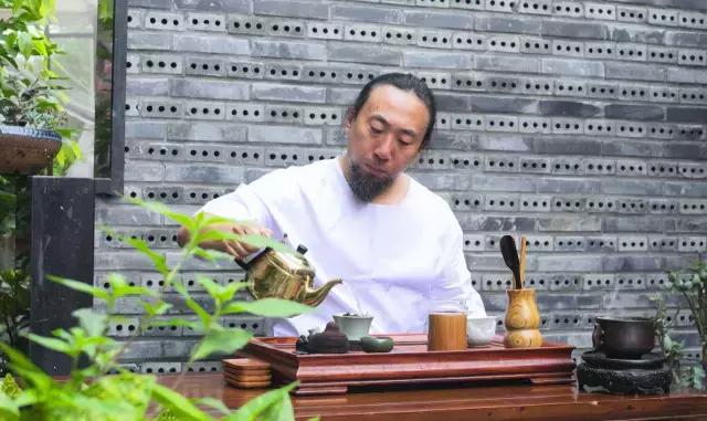 这个高手隐于市功夫不输李小龙（LOOK视频原创·第6期）