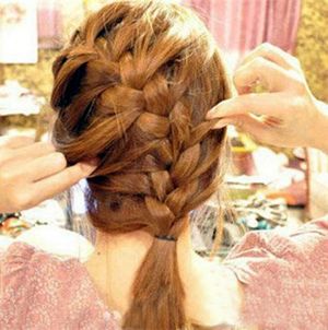 2款超级好看的蜈蚣辫发型图解,蜈蚣辫编发神器教程慢动作自己编