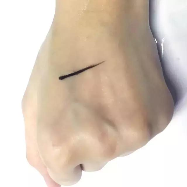 防水眼线笔排名第一品牌是,防水眼线笔新手推荐哪款比较好看