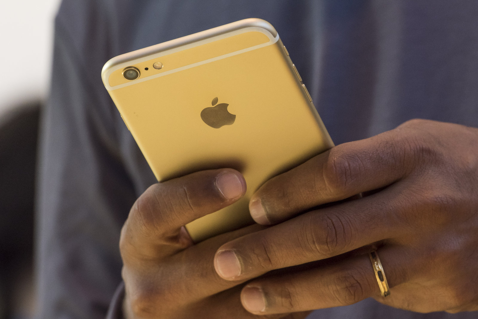 V报-苹果正在开发视频社交应用？