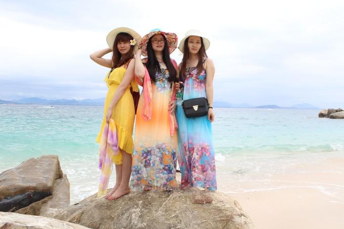 和闺蜜一起去三亚旅游的视频,和闺蜜去三亚旅游