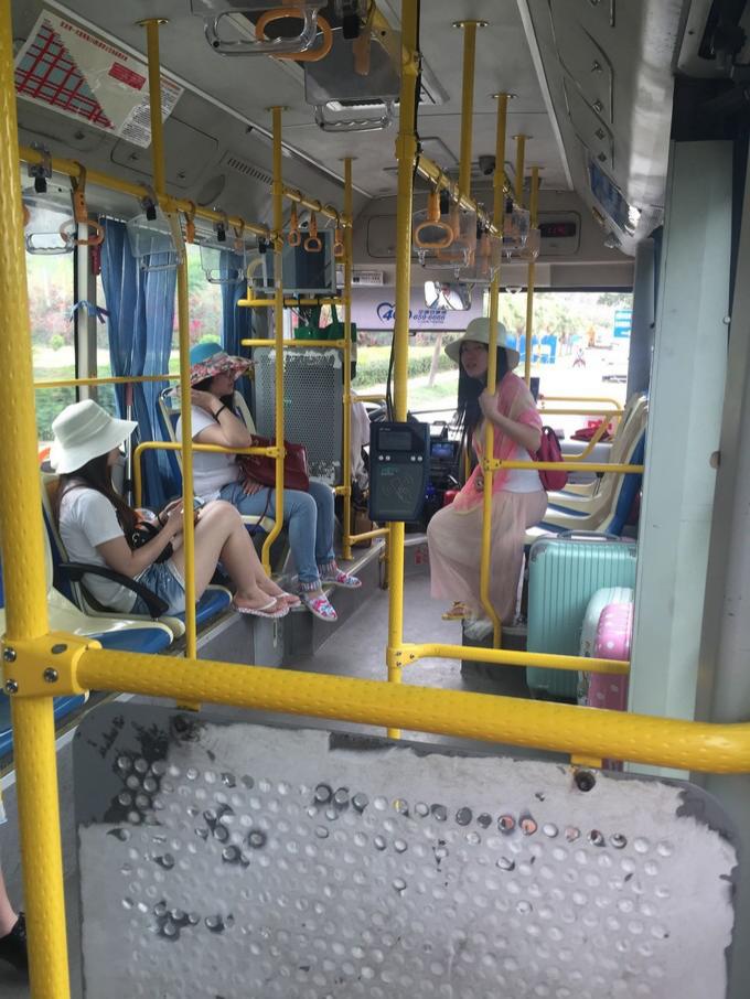 和闺蜜一起去三亚旅游的视频,和闺蜜去三亚旅游