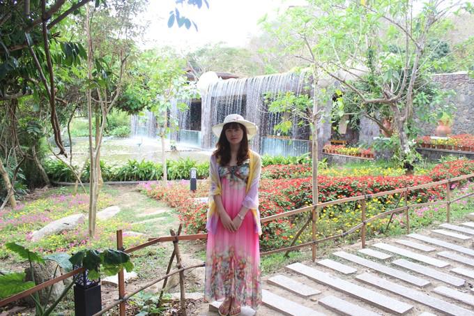 和闺蜜一起去三亚旅游的视频,和闺蜜去三亚旅游