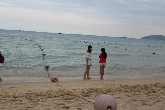 和闺蜜一起去三亚旅游的视频,和闺蜜去三亚旅游