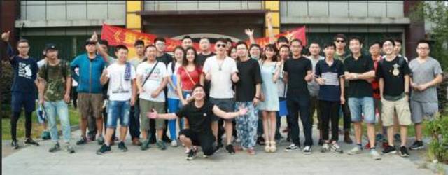 网大啥在上丨《留级学姐》日前开机马雪阳演绎帅气校草