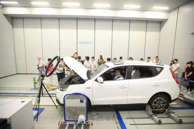 国产又一爆款suv顶配只要10万,又一款国产神车suv