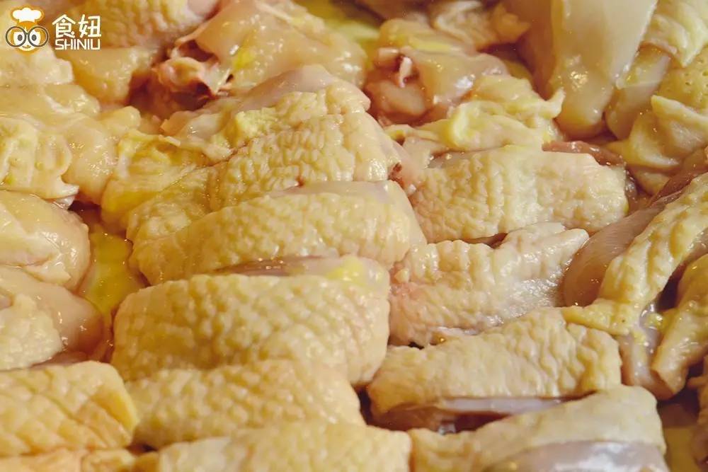 [食妞]锅用水晶的，水用冰泉的，你是什么鸡竟然如此大牌？