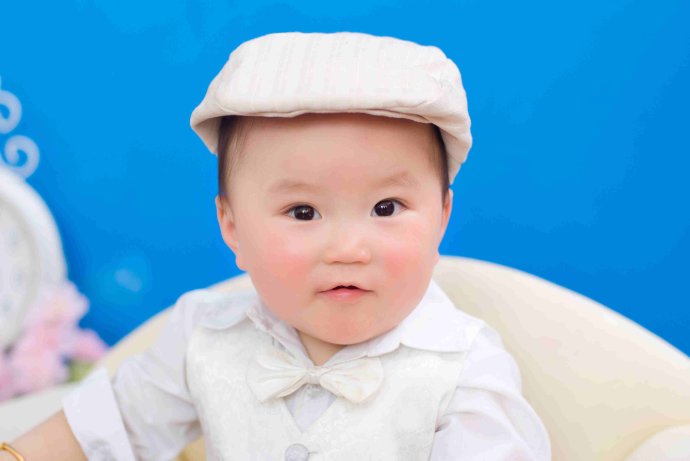 一岁半的宝宝脾气很大怎么教育,宝妈宝典