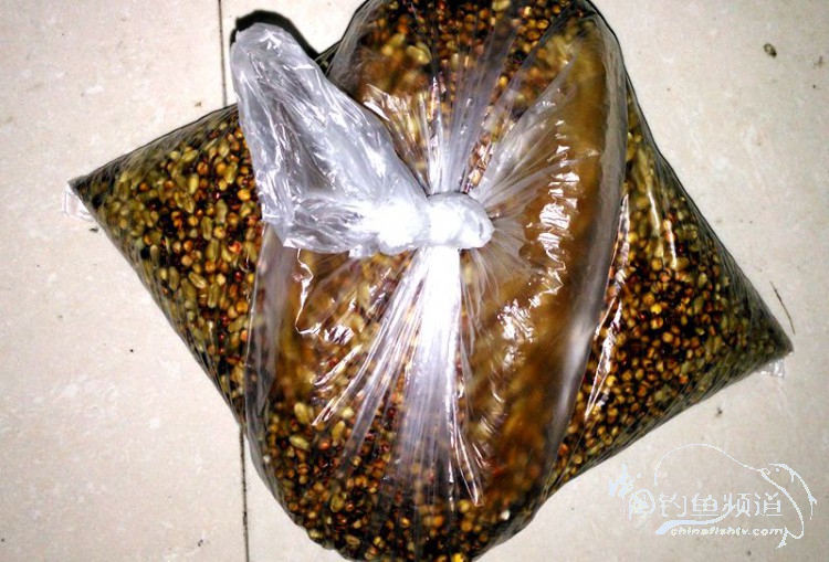 跑鱼断钩的视频,跑鱼断竿