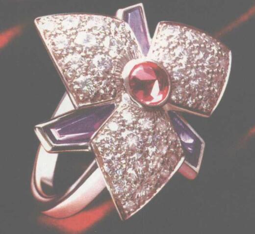 卡地亚皇室的御用珠宝,皇室的卡地亚翡翠珠宝