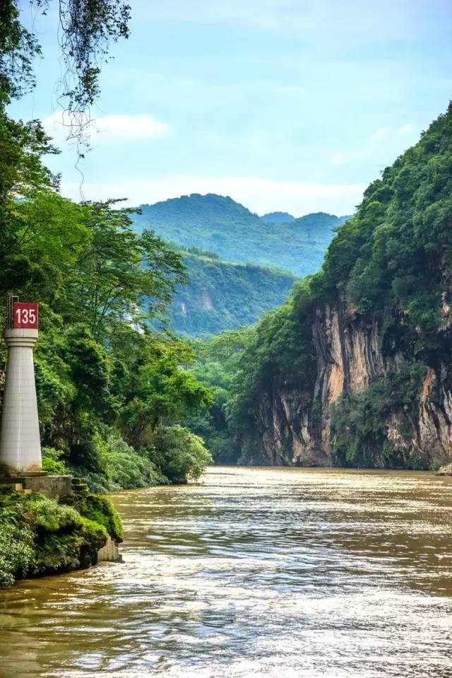 湟川三峡实景,湟川三峡怎么画