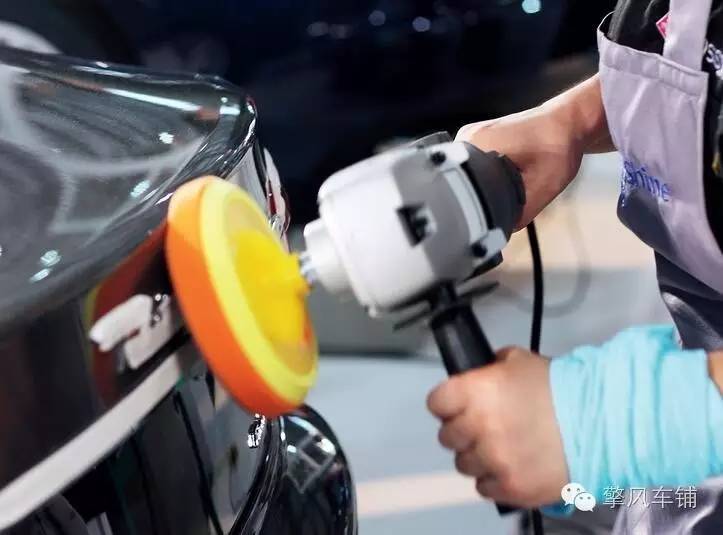 车身保养是打蜡好还是封釉好,买了新车应该给车漆镀膜还是打蜡