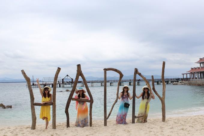 和闺蜜一起去三亚旅游的视频,和闺蜜去三亚旅游