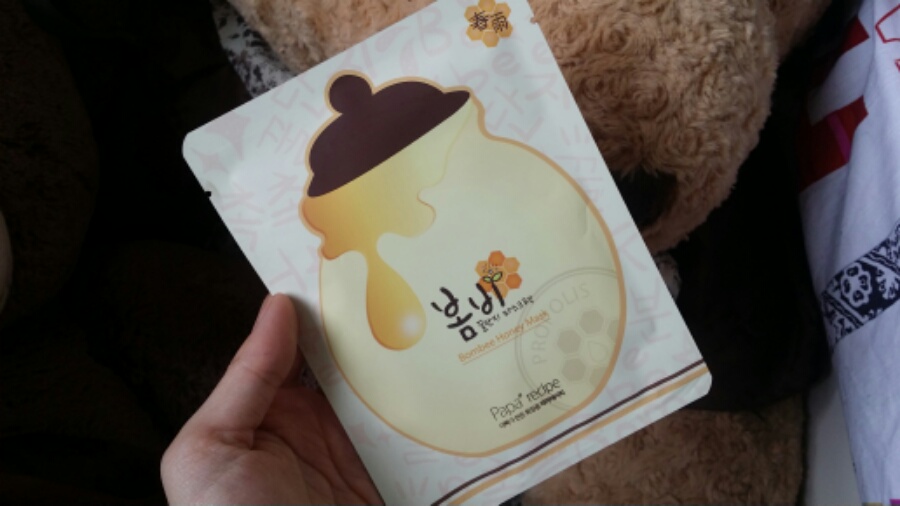 女孩离不开面膜,女孩子离不开护肤品