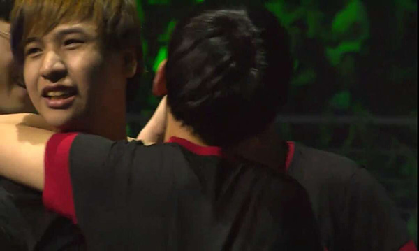 神算JoKer灵验,55开IM战队翻盘晋级全球总决赛