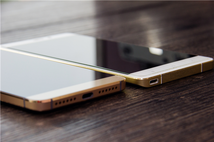 曲面屏手机贴膜最优解,手机贴膜曲面屏傻瓜式操作