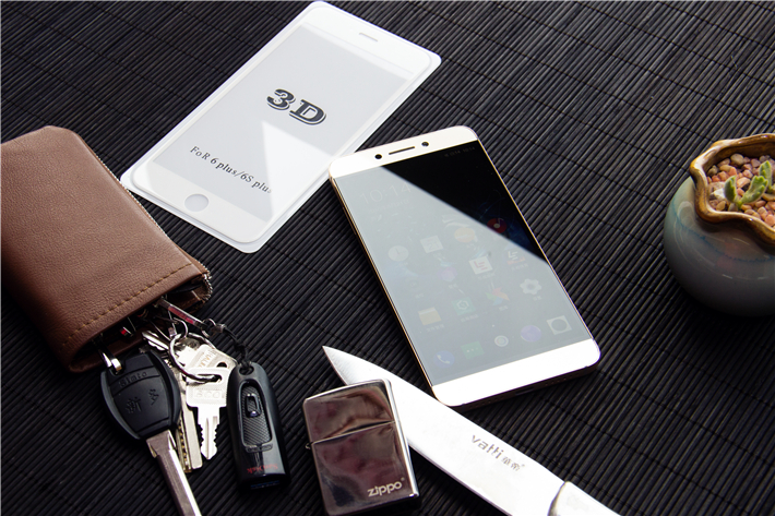 曲面屏手机贴膜最优解,手机贴膜曲面屏傻瓜式操作