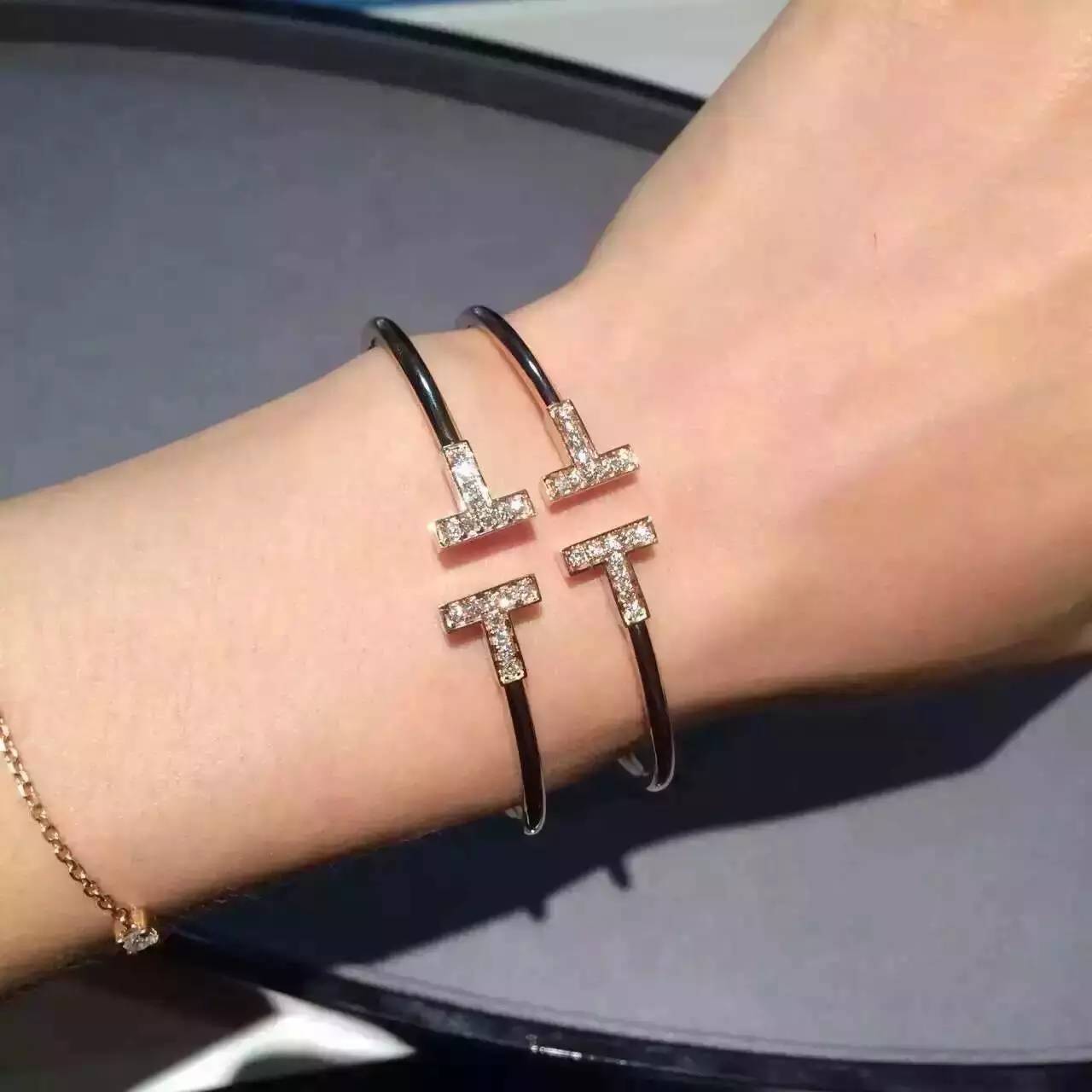 买仿品有必要吗,高仿和正品能一眼看出来吗