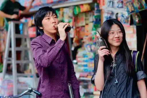 喝过就忘不了!70年光阴,是什么让它成为很多广州人的记忆?